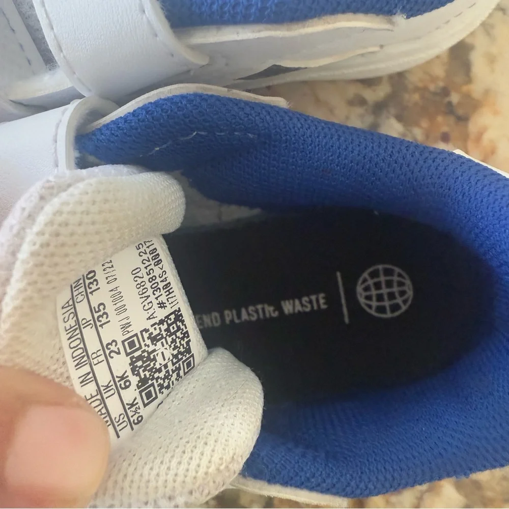 Adidas Grand Court 2.0 Kids White Blue Camo Velcro Sneakers Size 6.5 - Picture 12 of 16